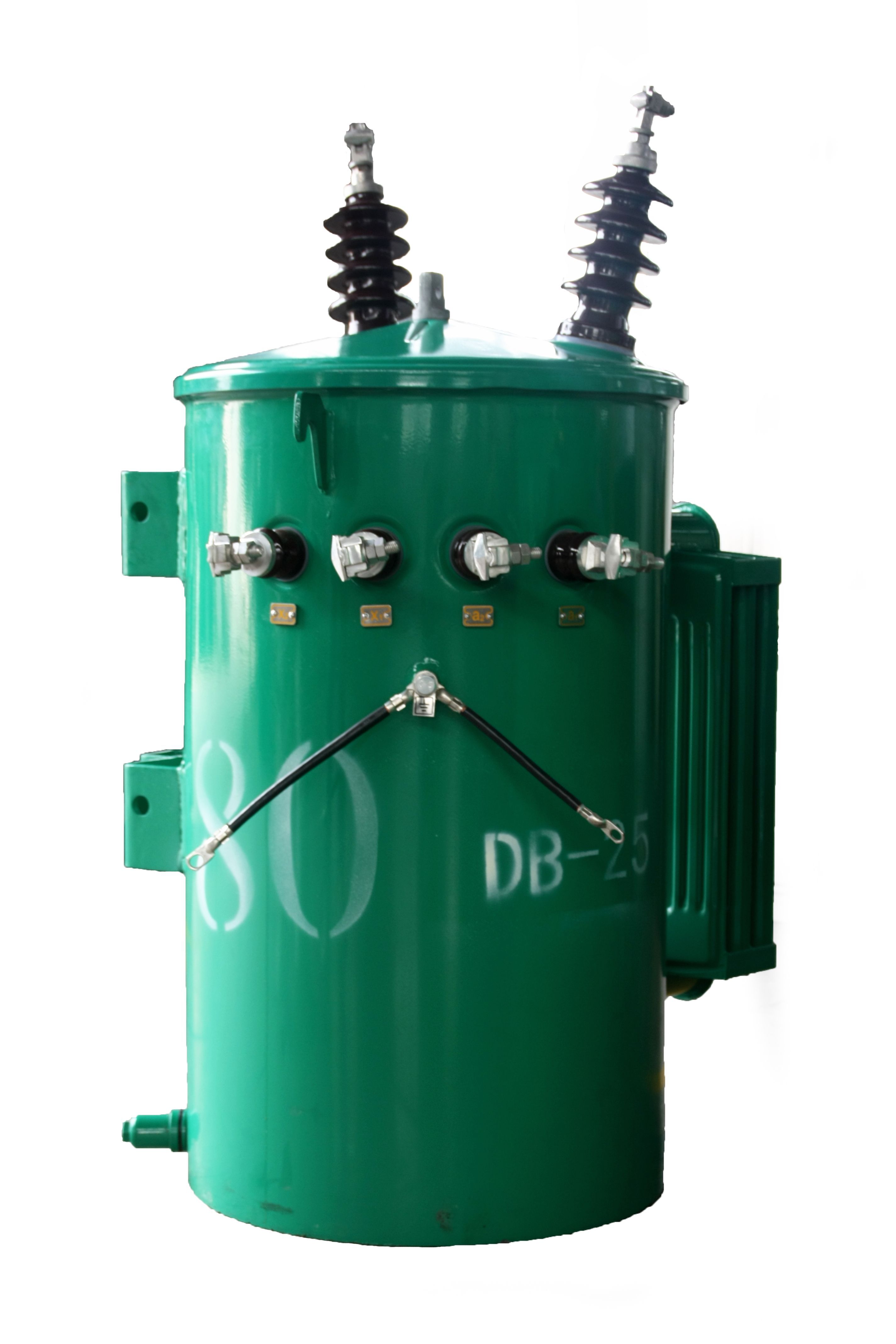 Single-phase oil-immersed distribution transformer